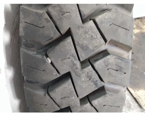 MICHELIN 315/80R22.5 TIRE
