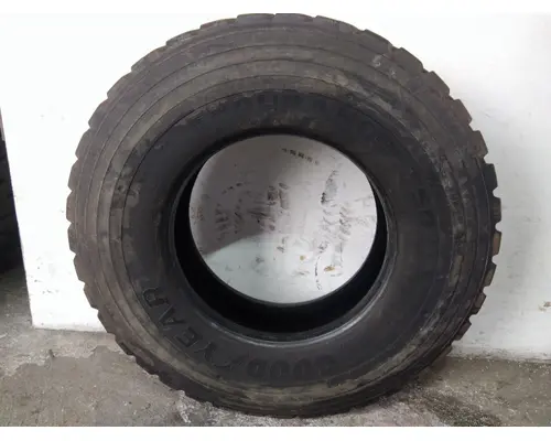 MICHELIN 315/80R22.5 TIRE