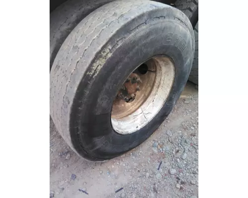 MICHELIN 315/80R22.5 TIRE