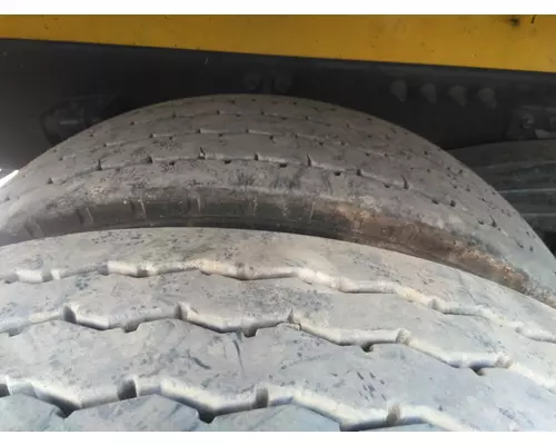 MICHELIN 315/80R22.5 TIRE