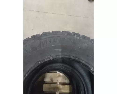 MICHELIN 445/50R22.5 TIRE