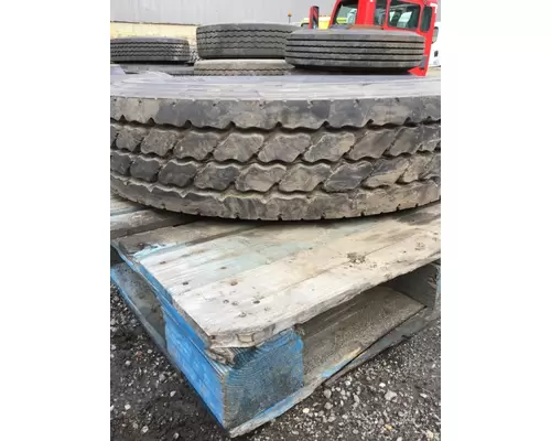 MICHELIN XZE2 Tires