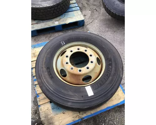 MICHELIN XZE2 Tires