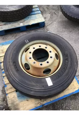 MICHELIN XZE2 Tires