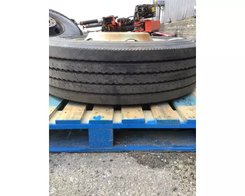 MICHELIN XZE2 Tires