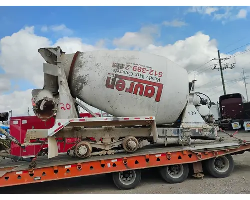 MISC. EQUIPMENT MIXER KIT Box  Bed