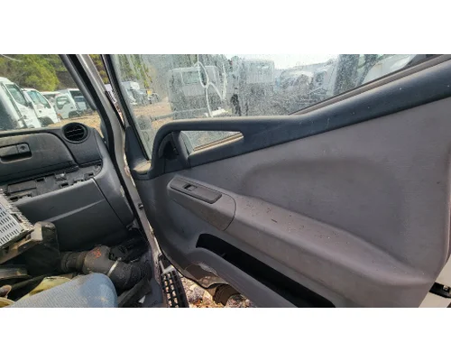 MITSUBISHI FUSO  FE160 Door Assembly, Front