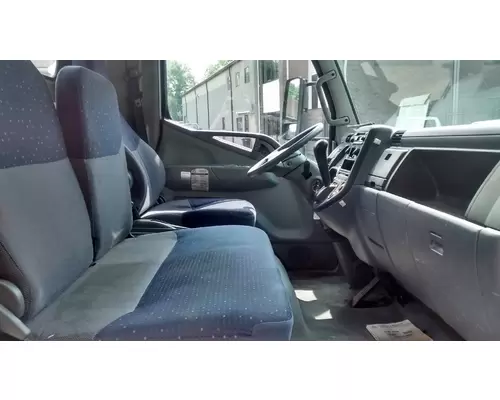 MITSUBISHI FUSO FE180 Cab