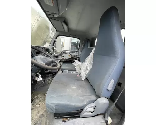 MITSUBISHI FUSO FE180 Complete Vehicle