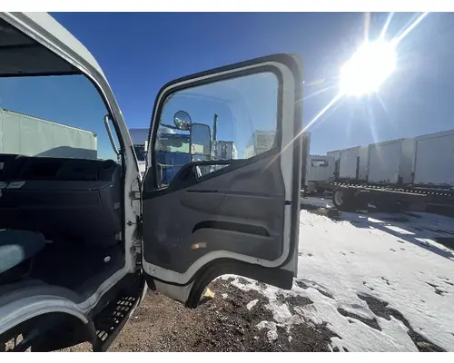 MITSUBISHI FUSO FE180 Door Assembly, Front