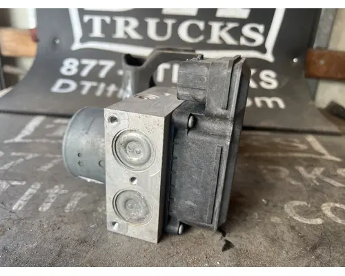 MITSUBISHI FUSO FE180 ECM (Brake & ABS)