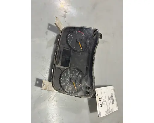 MITSUBISHI FUSO FE180 Instrument Cluster