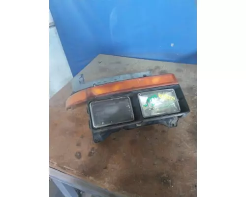 MITSUBISHI FUSO FE639 HEADLAMP ASSEMBLY