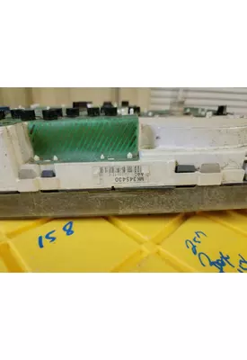 MITSUBISHI FUSO FE639 Instrument Cluster