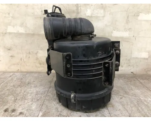 MITSUBISHI FUSO FE649 Air Cleaner