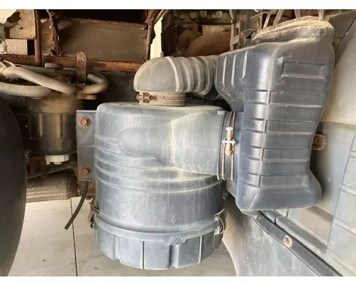 MITSUBISHI FUSO FE649 Air Cleaner