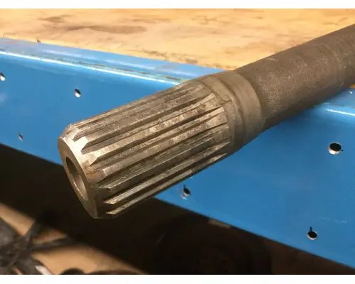 MITSUBISHI FUSO FE649 Axle Shaft
