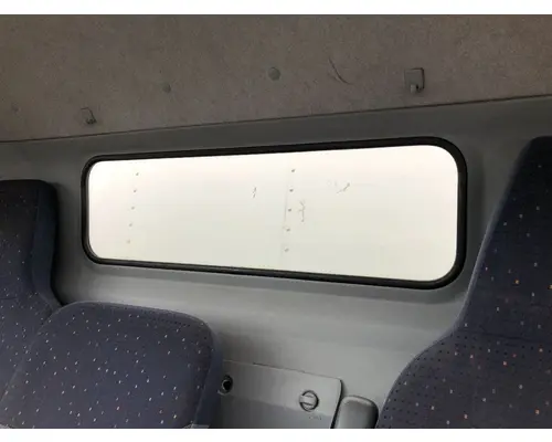 MITSUBISHI FUSO FE649 Back Glass