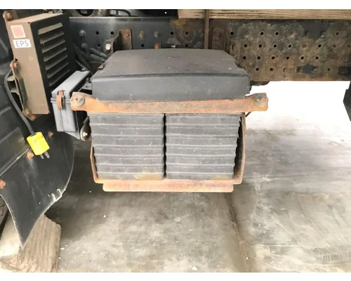 MITSUBISHI FUSO FE649 Battery Box