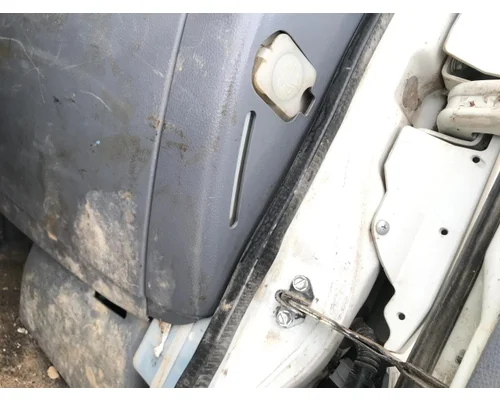 MITSUBISHI FUSO FE649 Body, Misc. Parts
