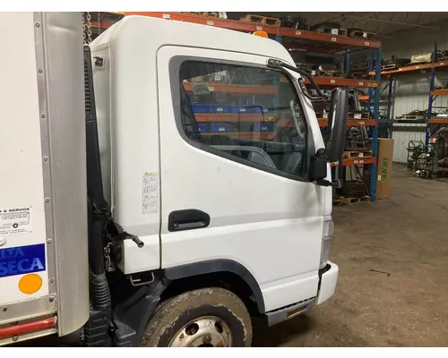 MITSUBISHI FUSO FE649 Cab Assembly