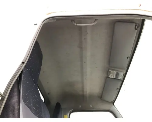 MITSUBISHI FUSO FE649 Cab Assembly