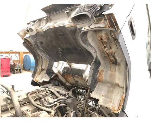 MITSUBISHI FUSO FE649 Cab Assembly