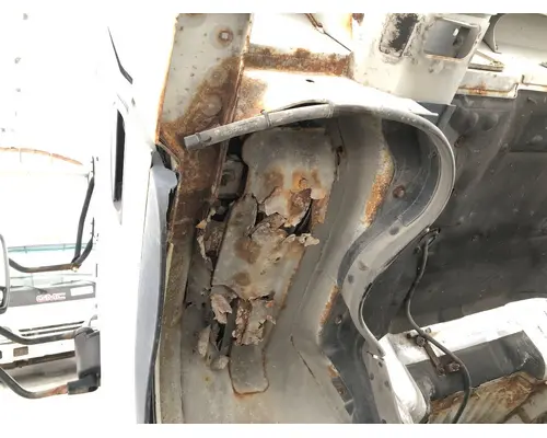 MITSUBISHI FUSO FE649 Cab Assembly