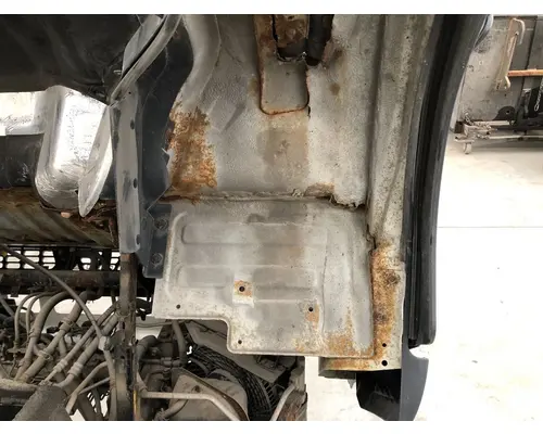 MITSUBISHI FUSO FE649 Cab Assembly