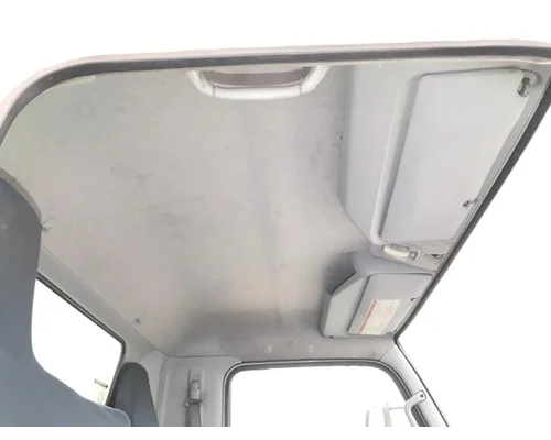 MITSUBISHI FUSO FE649 Cab Assembly