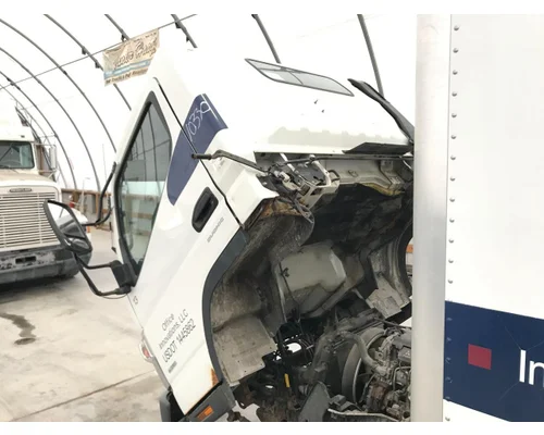 MITSUBISHI FUSO FE649 Cab Assembly