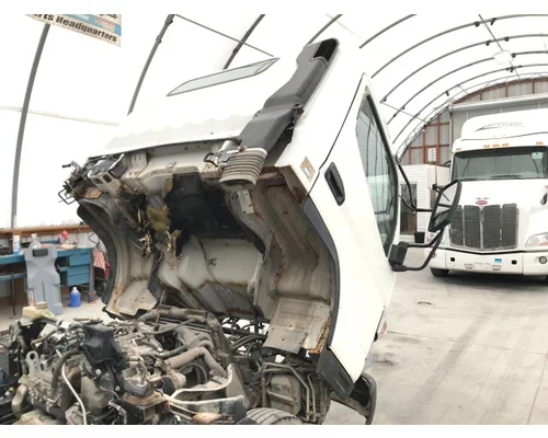 MITSUBISHI FUSO FE649 Cab Assembly