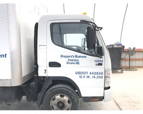 MITSUBISHI FUSO FE649 Cab Assembly