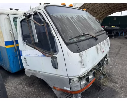 MITSUBISHI FUSO FE649 Cab