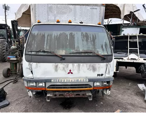 MITSUBISHI FUSO FE649 Cab