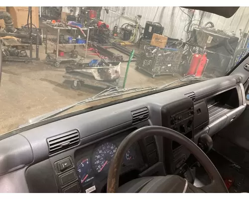 MITSUBISHI FUSO FE649 Dash Assembly