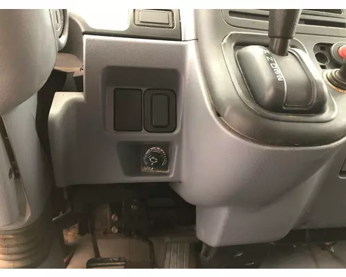 MITSUBISHI FUSO FE649 Dash Assembly