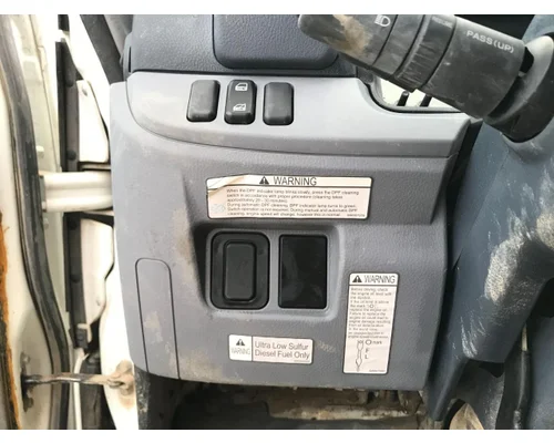 MITSUBISHI FUSO FE649 Dash Assembly