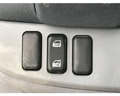 MITSUBISHI FUSO FE649 Dash Assembly