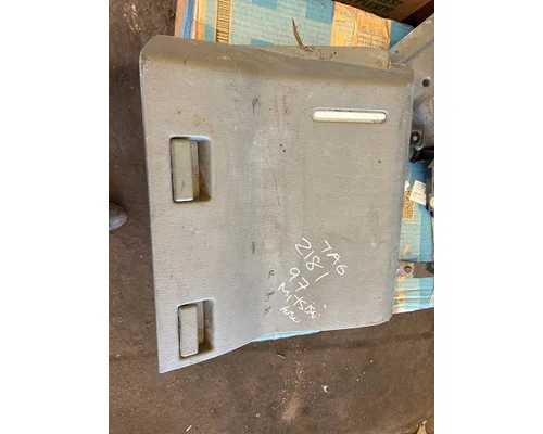 MITSUBISHI FUSO FE649 Dash Panel