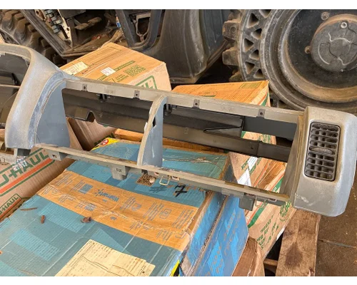 MITSUBISHI FUSO FE649 Dash Panel
