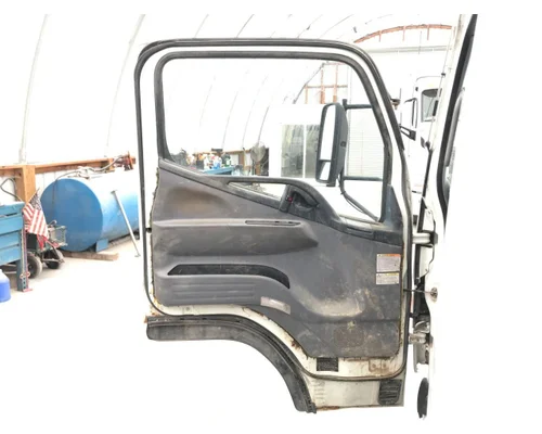 MITSUBISHI FUSO FE649 Door Assembly, Front