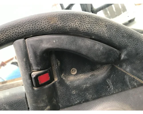 MITSUBISHI FUSO FE649 Door Assembly, Front
