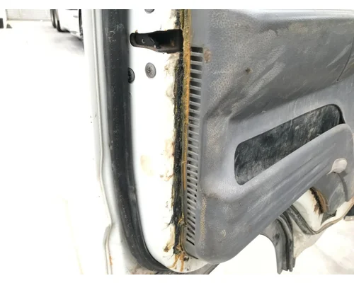 MITSUBISHI FUSO FE649 Door Assembly, Front