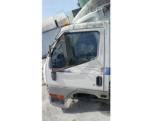 MITSUBISHI FUSO FE649 Door Assembly, Front
