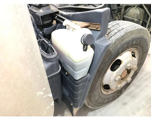MITSUBISHI FUSO FE649 Fender