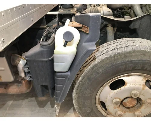MITSUBISHI FUSO FE649 Fender