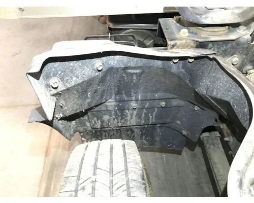 MITSUBISHI FUSO FE649 Fender