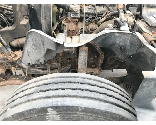MITSUBISHI FUSO FE649 Fender