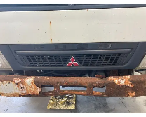 MITSUBISHI FUSO FE649 Grille